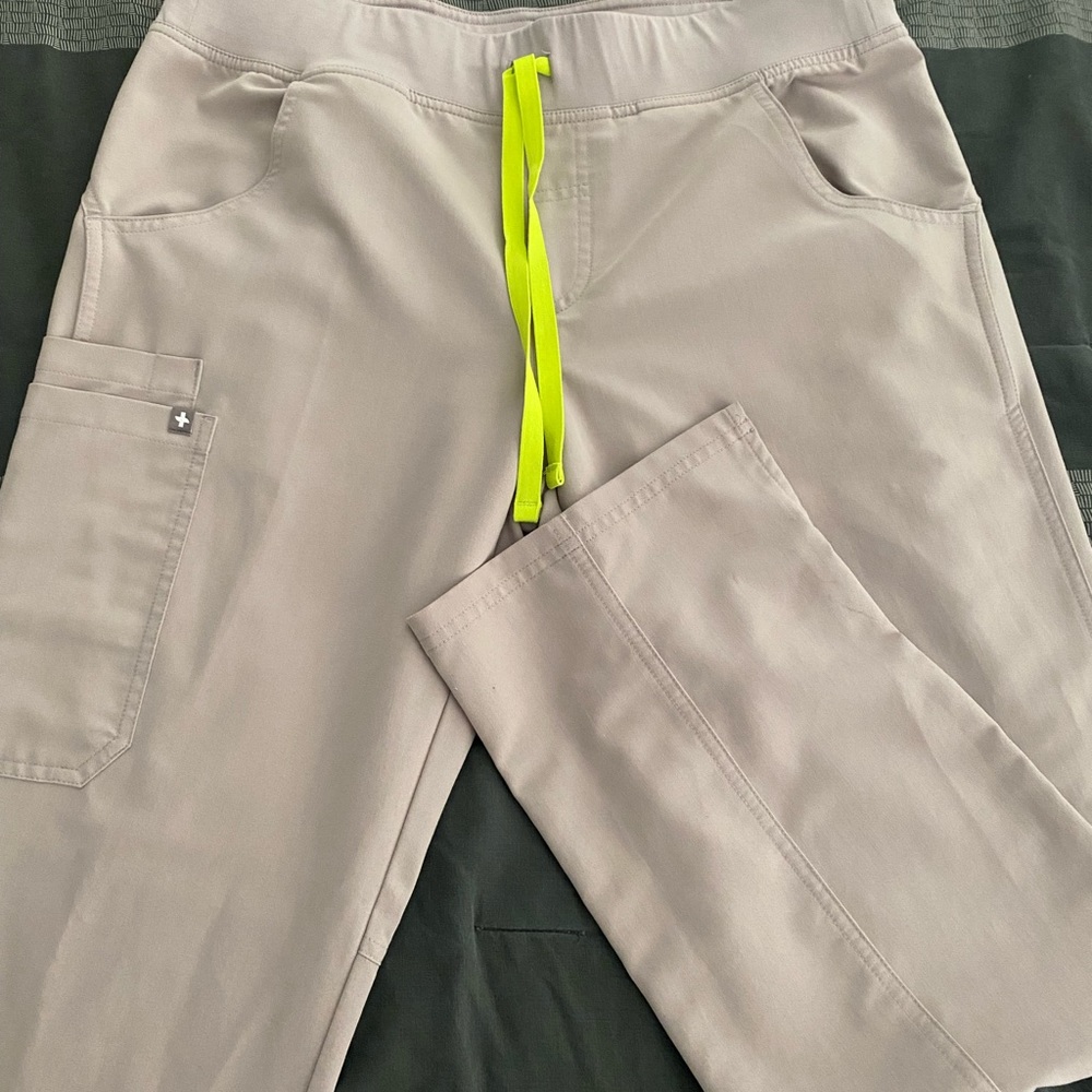 Figs Kade Cargo Pants SOLD